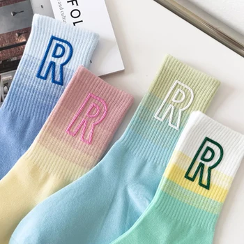 Новый хлопковый носок в полоску градиентного цвета с буквой R, классические носки для скейтбординга Harajuku Tie Dye, спортивные носки в стиле хип-хоп, пара Soxs